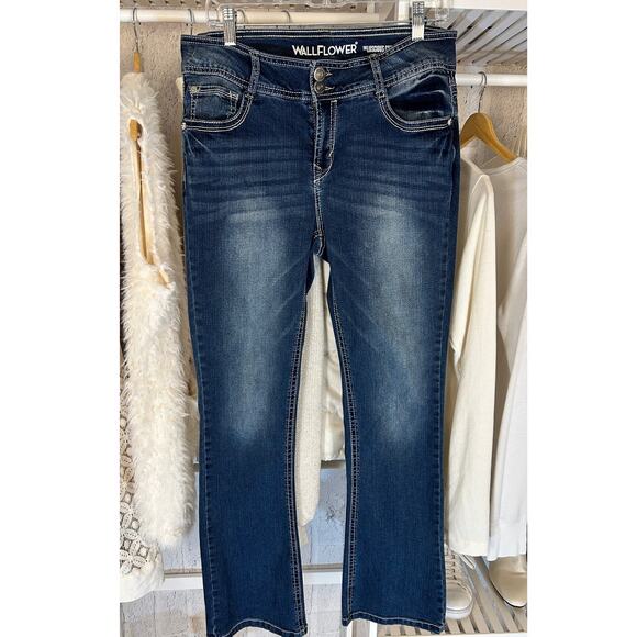 Wallflower Denim - Wallflower Juniors Size 13 Luscious Curvy Fit 5 Pocket Bootcut Jeans #0230